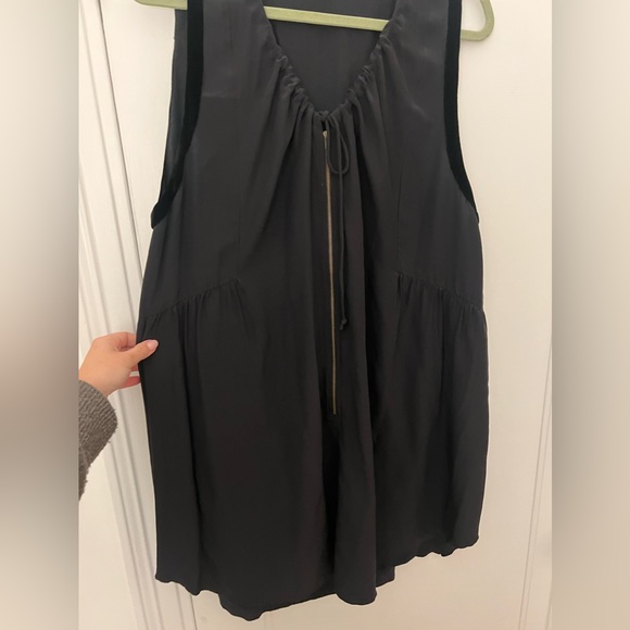 Aritzia silk tunic dress with velvet trip & front zip, Black, size L - Picture 3 of 6